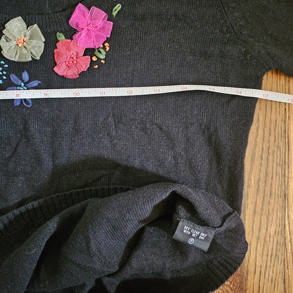 Vintage Y2K tee sweater silk cashmere flower ribbon scoop neck size Medium black - Picture 3 of 6